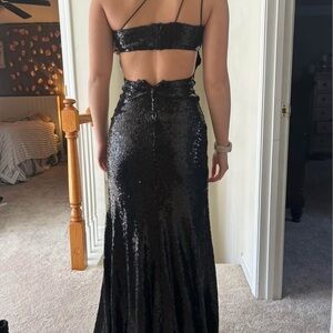 Elegant Black Sequin Prom Dress
